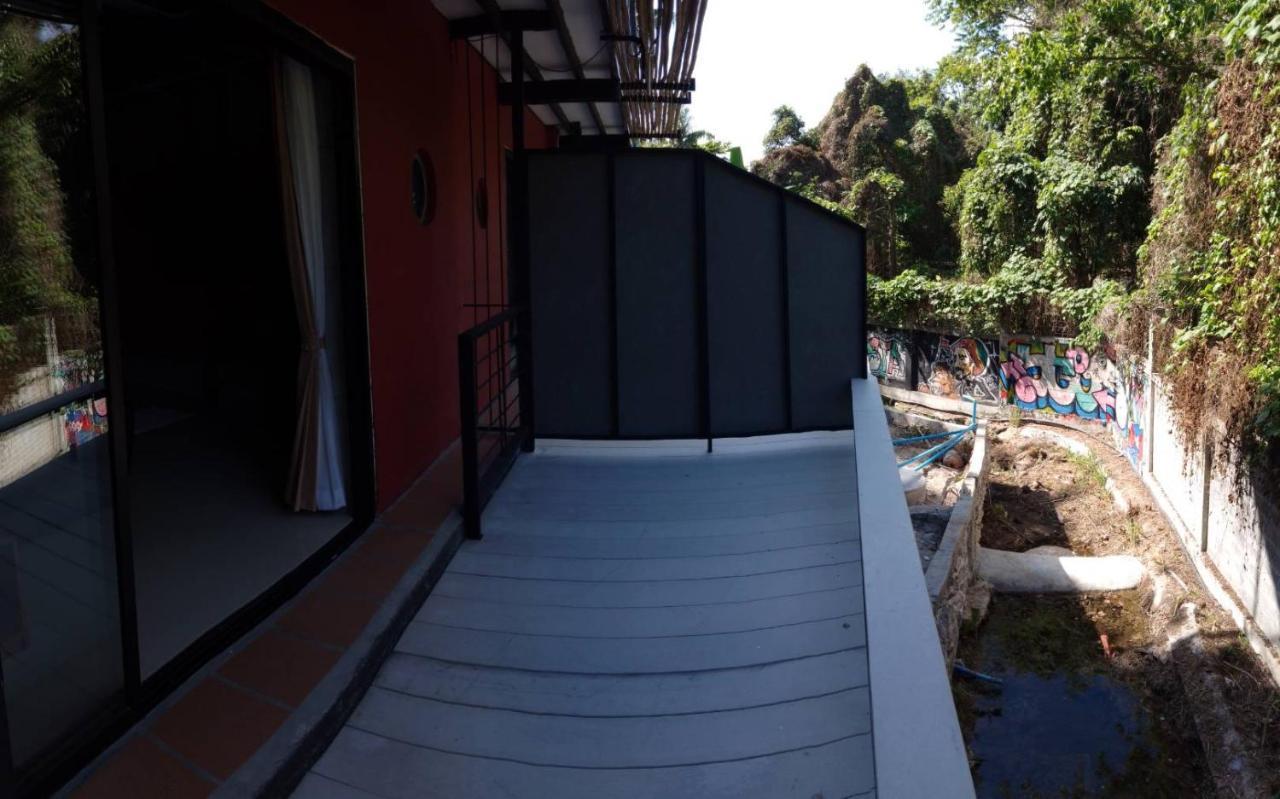 White Jail At Koh Tao Hostel Exteriér fotografie